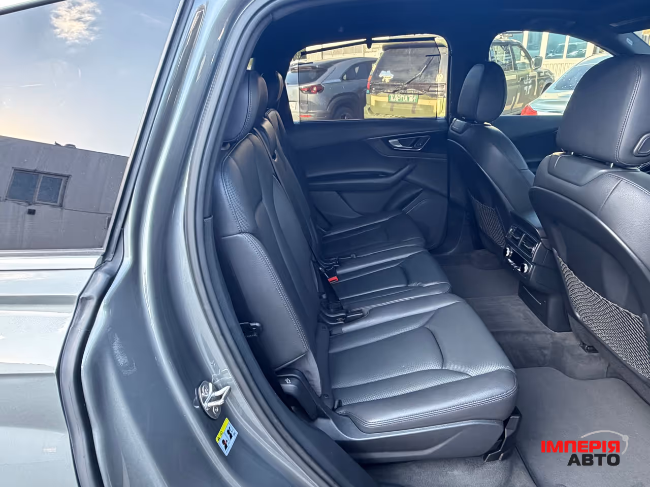 Audi Q7 - фото 33