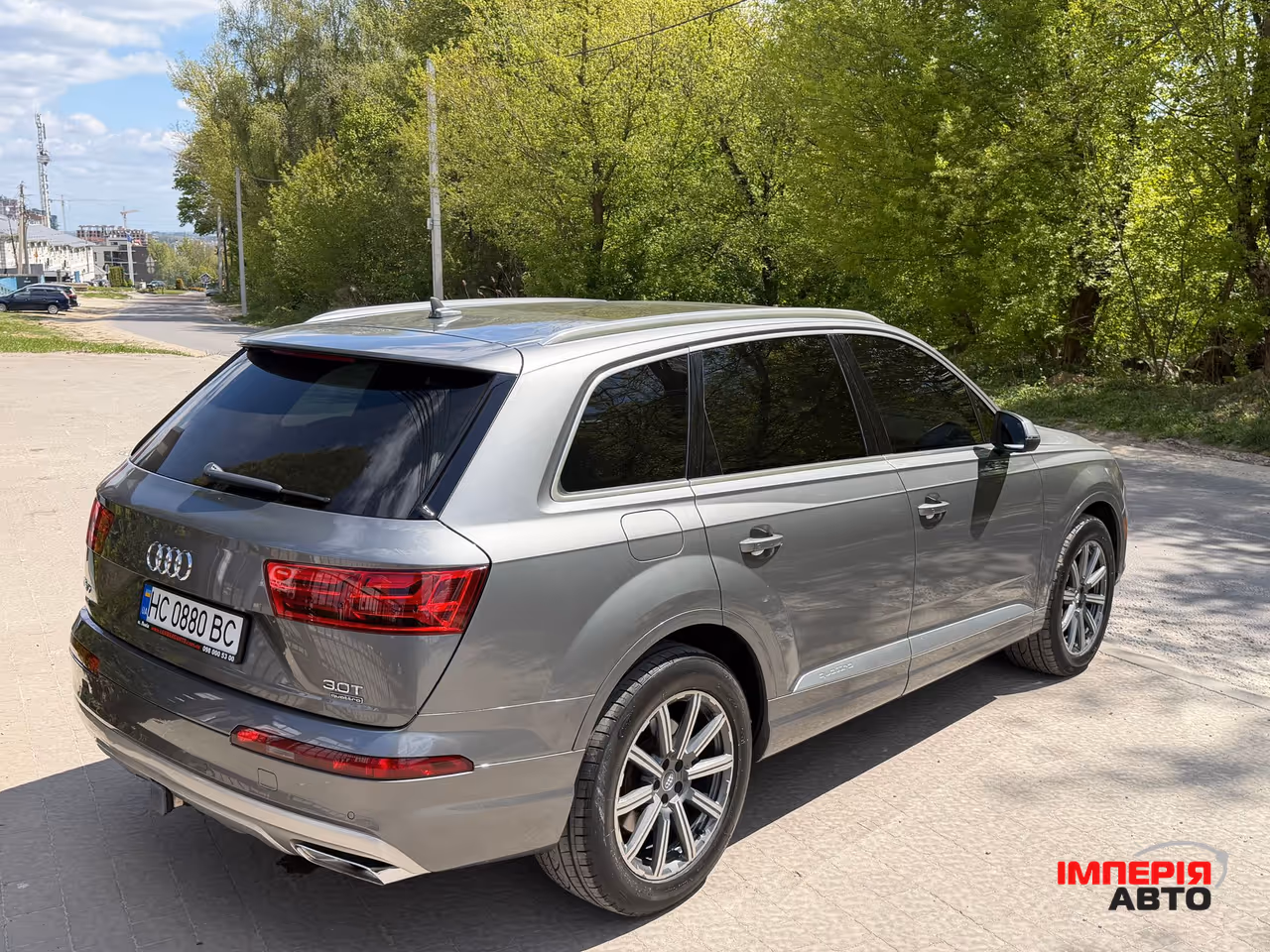 Audi Q7 - фото 7