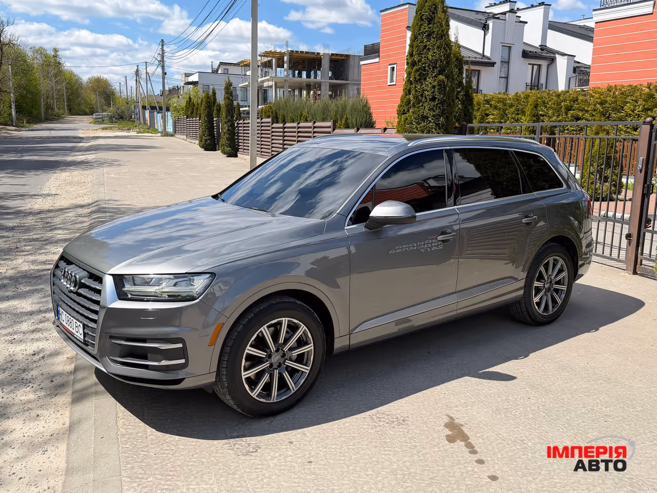 Audi Q7 - фото 3