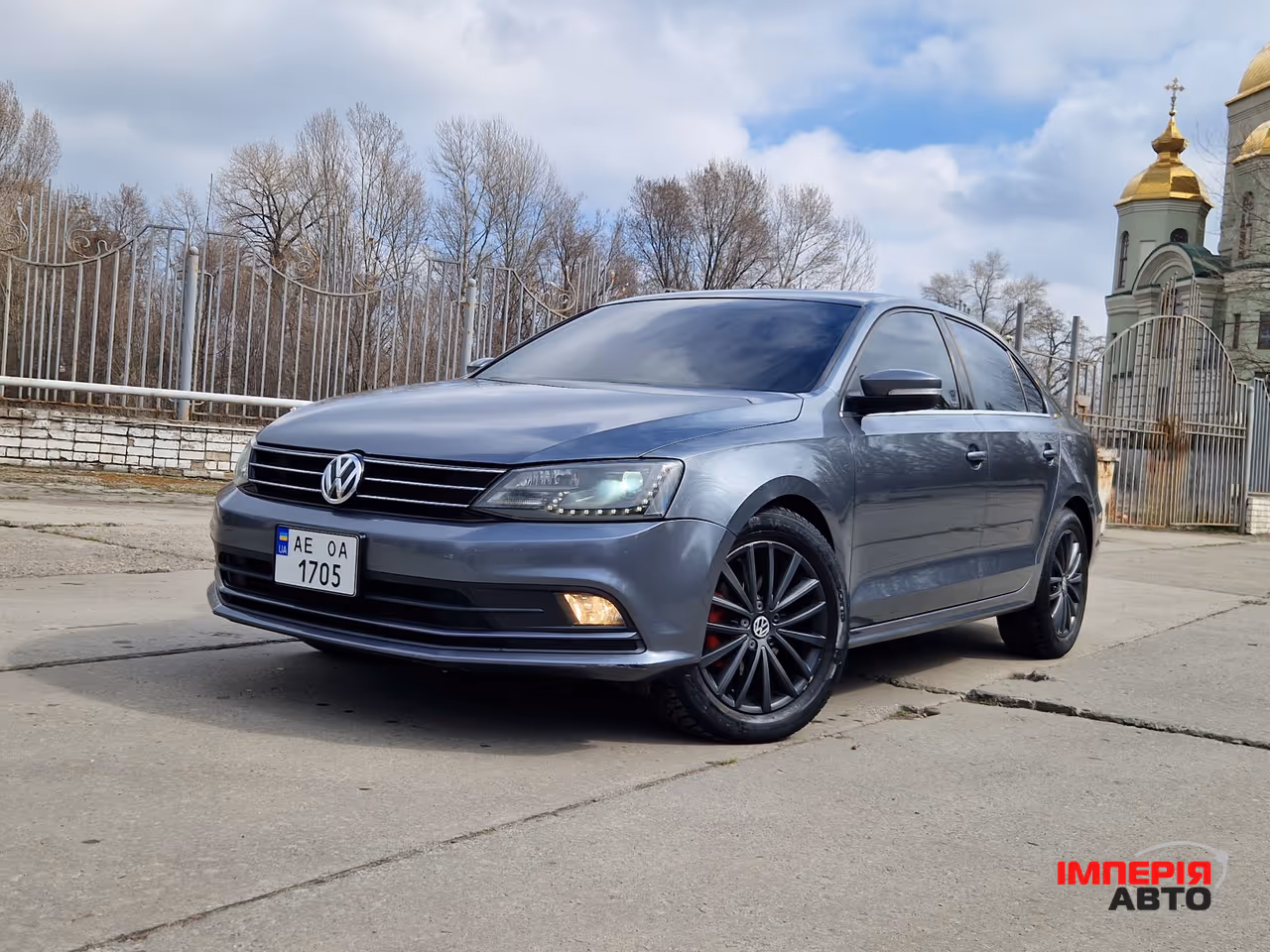 Volkswagen Jetta - фото 1