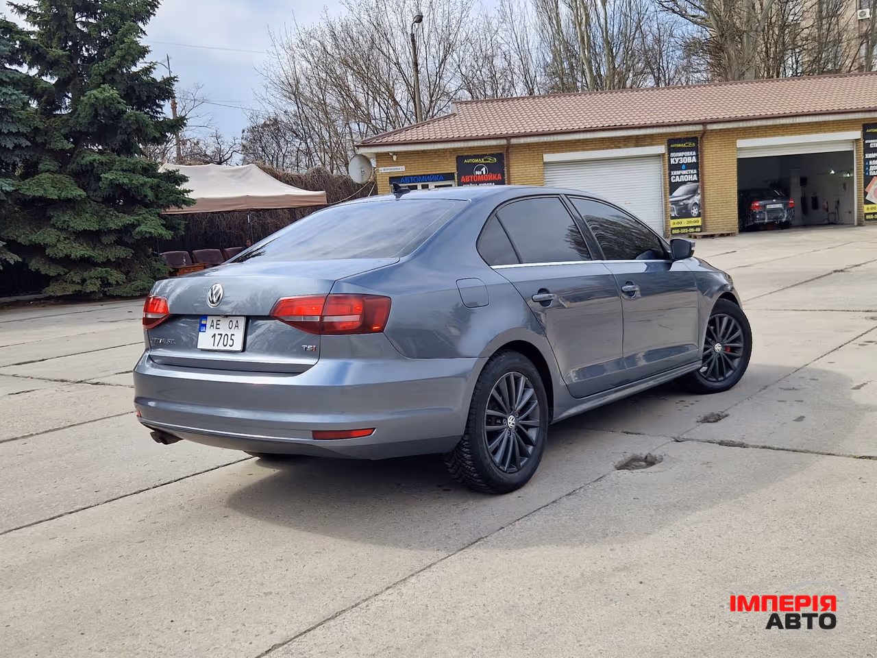 Volkswagen Jetta - фото 4