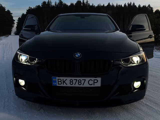 BMW 3 серії - фото 1