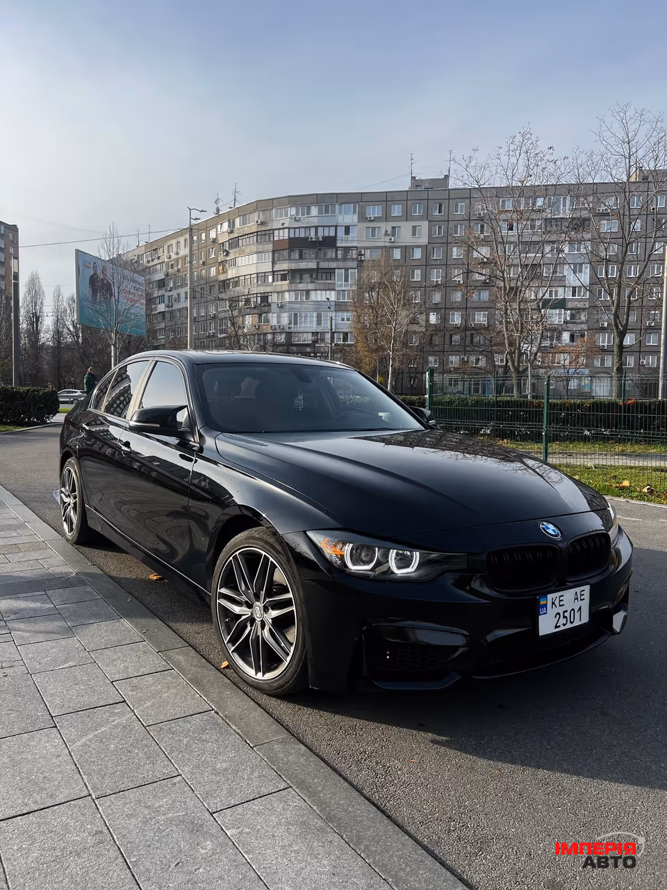 BMW 3 серії - фото 1