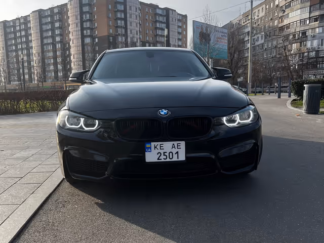 BMW 3 серії - фото 3