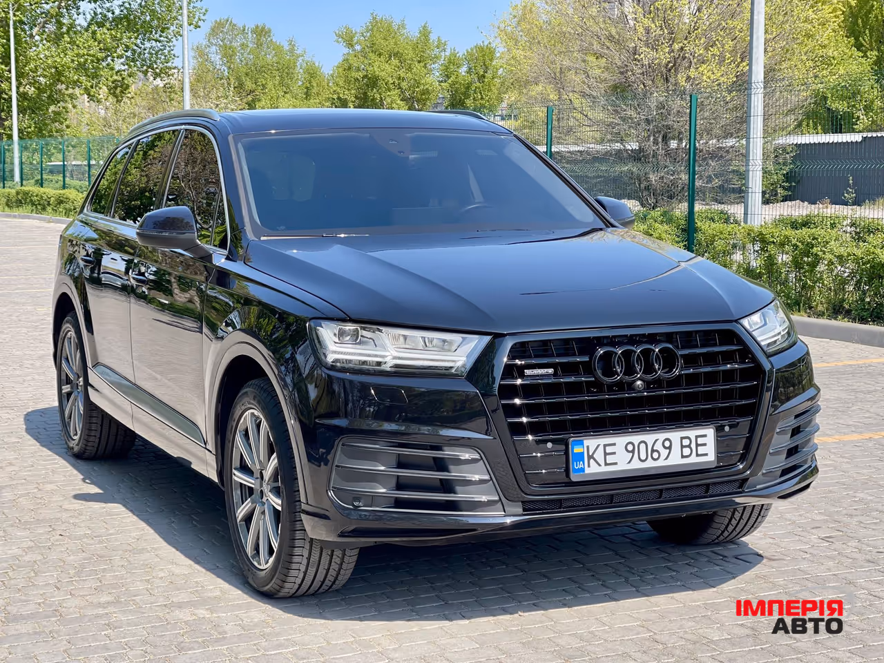 Audi Q7 - фото 5