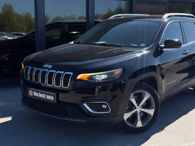 Jeep Cherokee - фото 3
