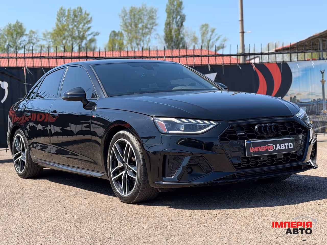 Audi A4 - фото 3