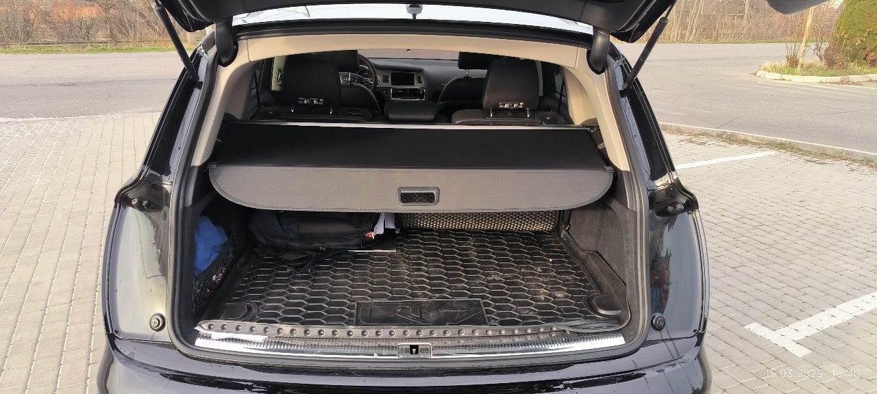 Audi Q7 - фото 1