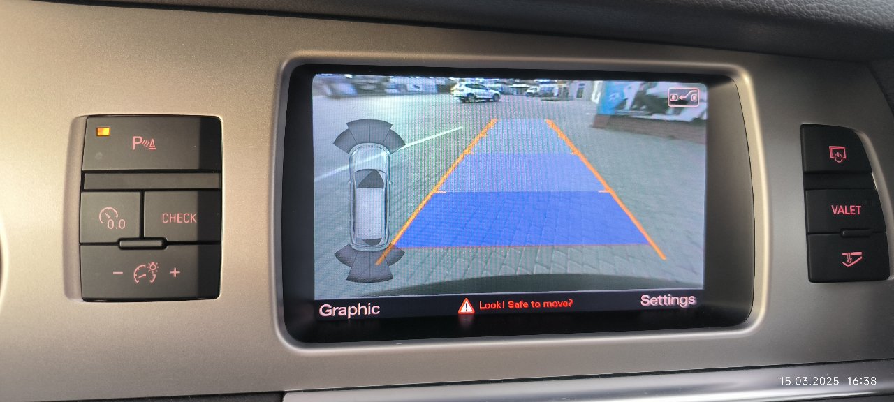 Audi Q7 - фото 5