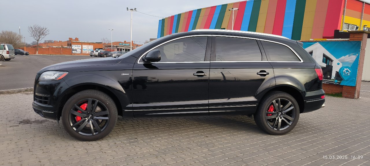 Audi Q7 - фото 3