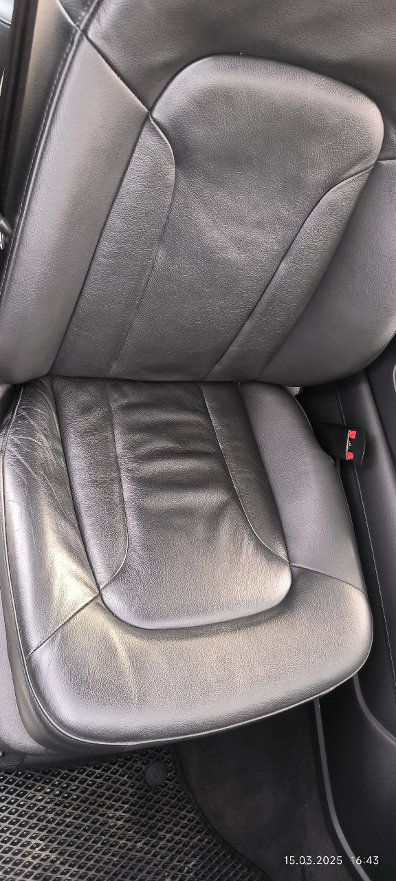 Audi Q7 - фото 8