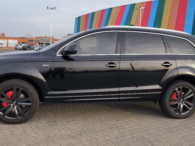 Audi Q7 - фото 3
