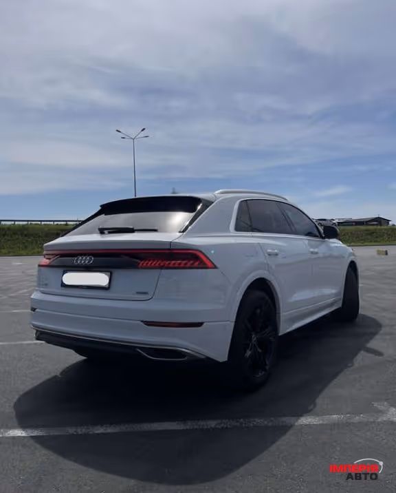 Audi Q8 - фото 5