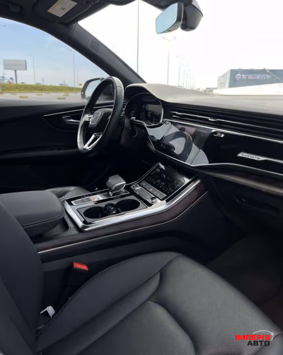 Audi Q8 - фото 9