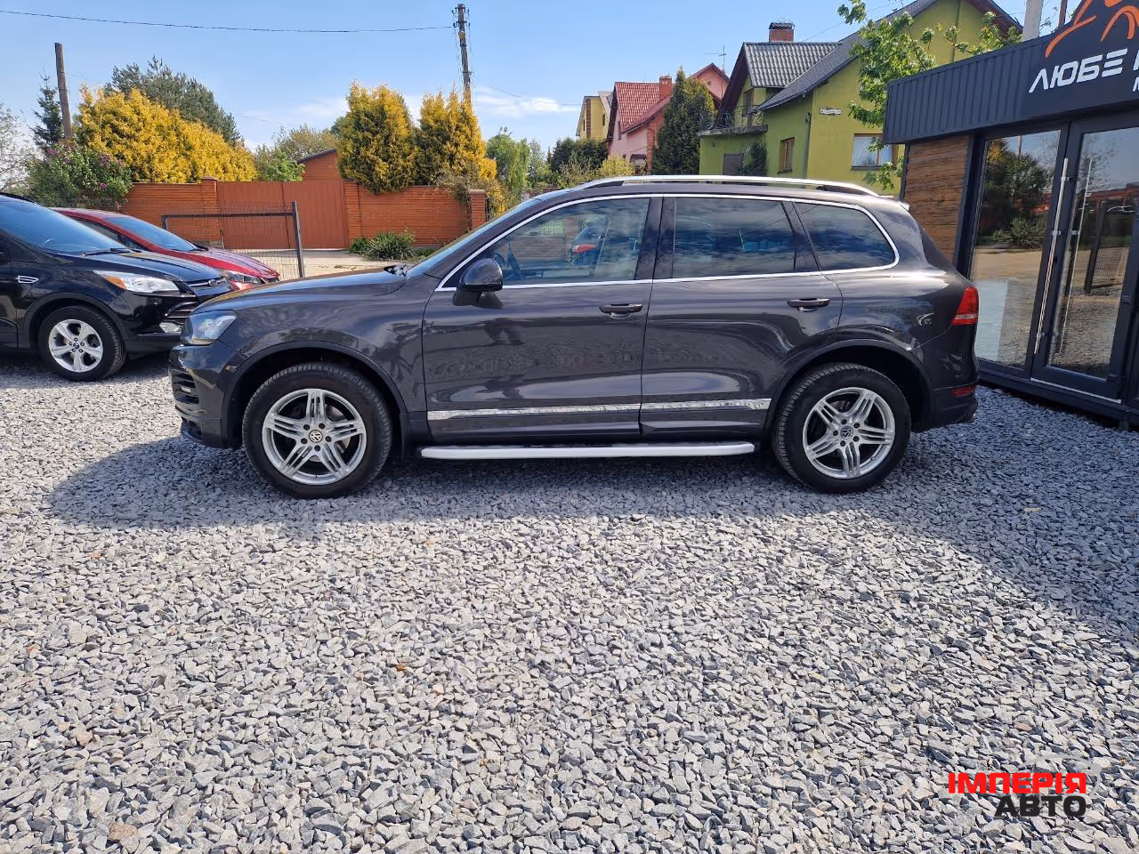 Volkswagen Touareg - фото 9