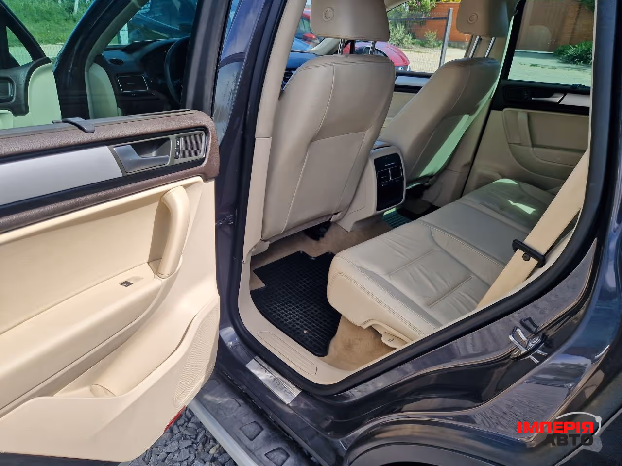 Volkswagen Touareg - фото 15