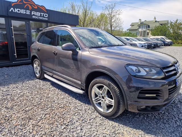 Volkswagen Touareg - фото 3