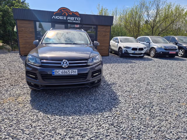 Volkswagen Touareg - фото 5