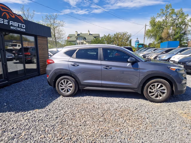 Hyundai Tucson - фото 4
