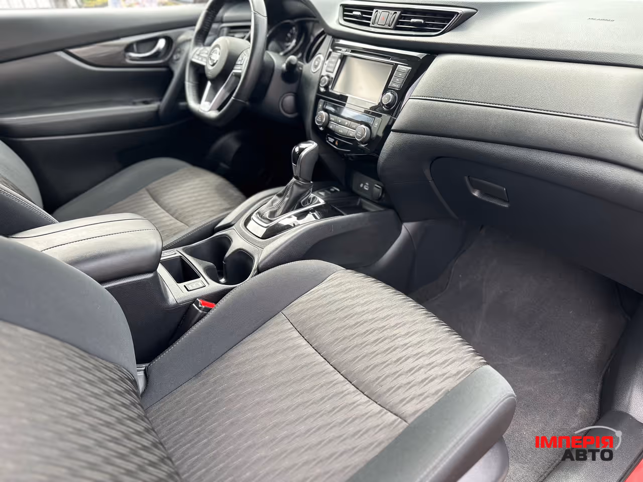 Nissan Rogue - фото 10