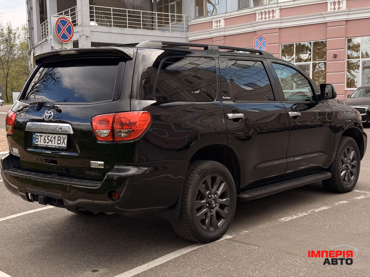 Toyota Sequoia - фото 31