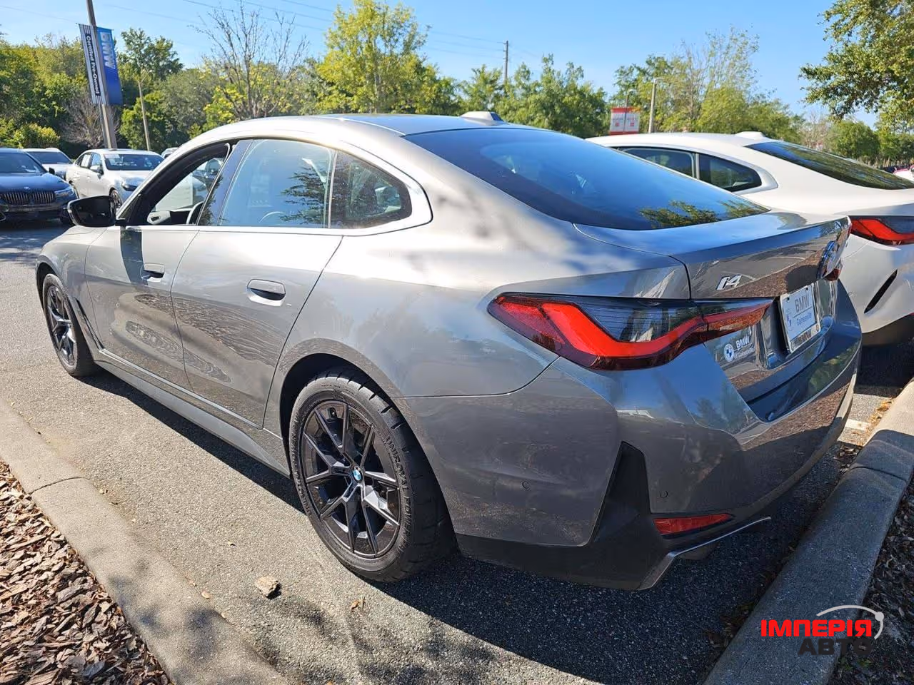 BMW i4 - фото 3