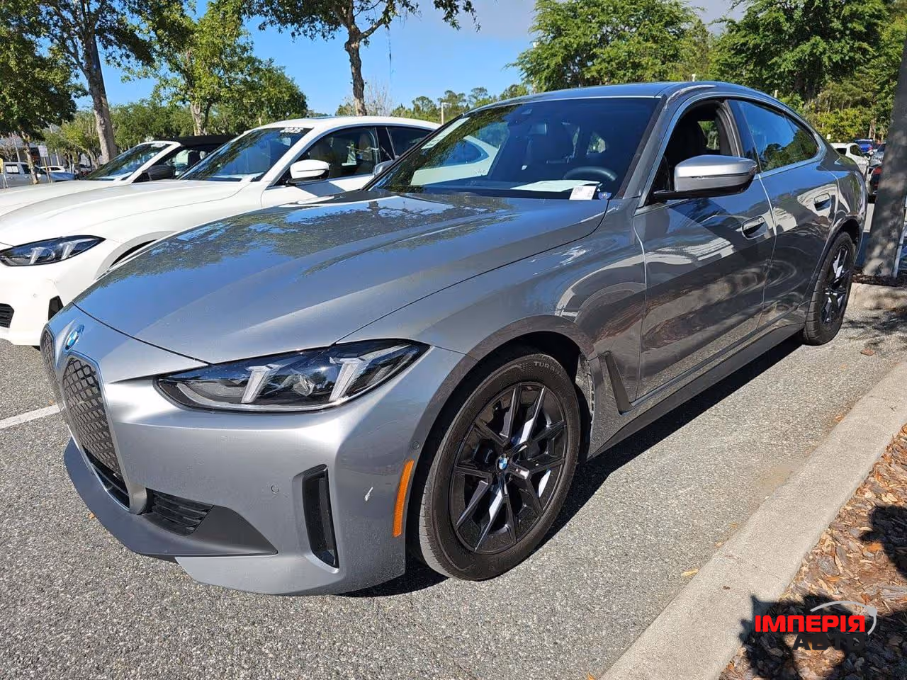 BMW i4 - фото 1