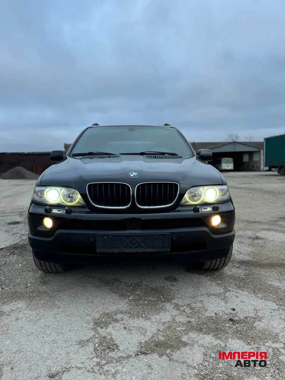 BMW X5 - фото 1