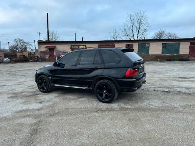 BMW X5 - фото 3