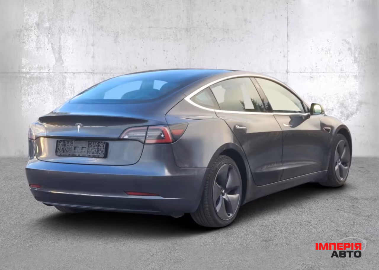 Tesla Model 3 - фото 2