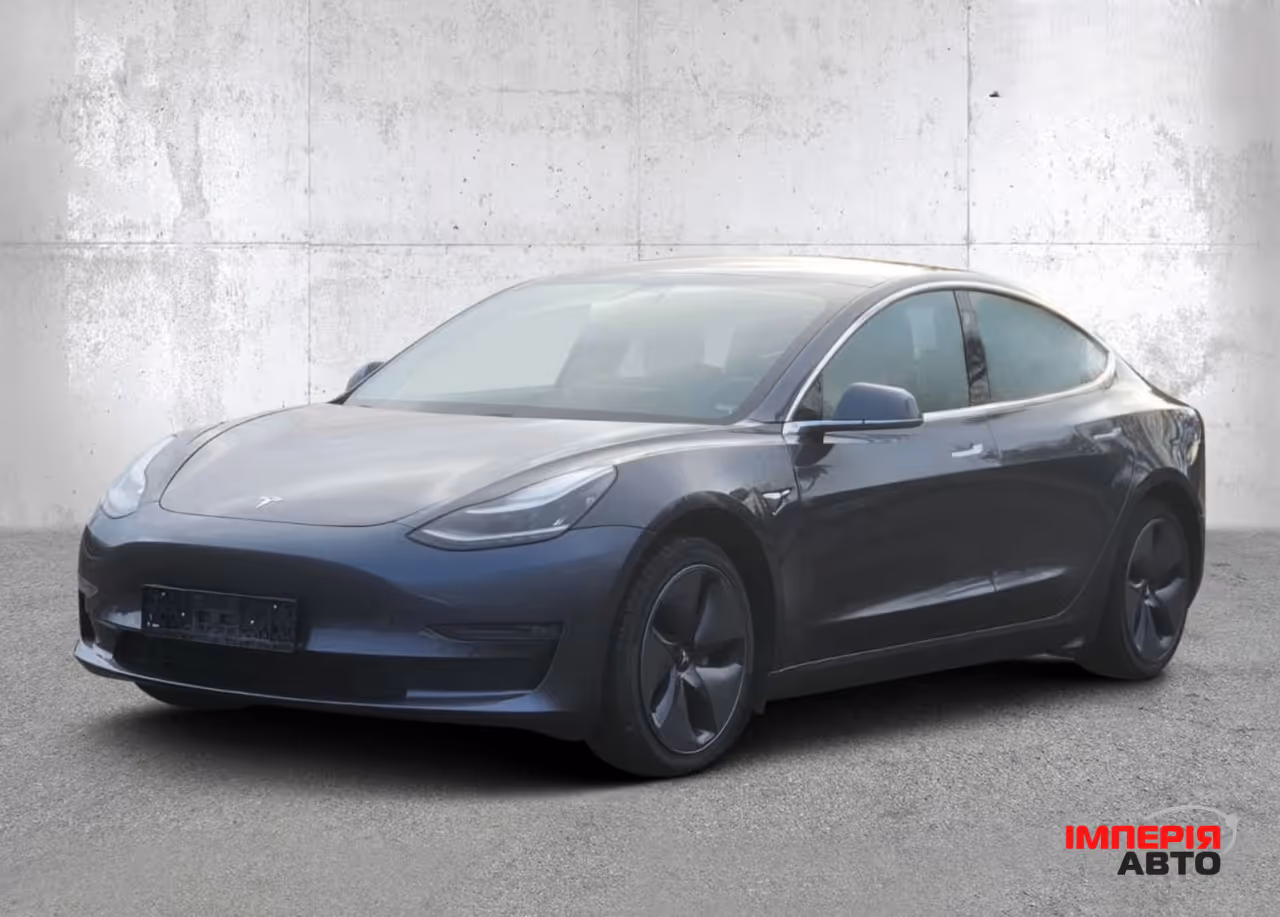 Tesla Model 3 - фото 1
