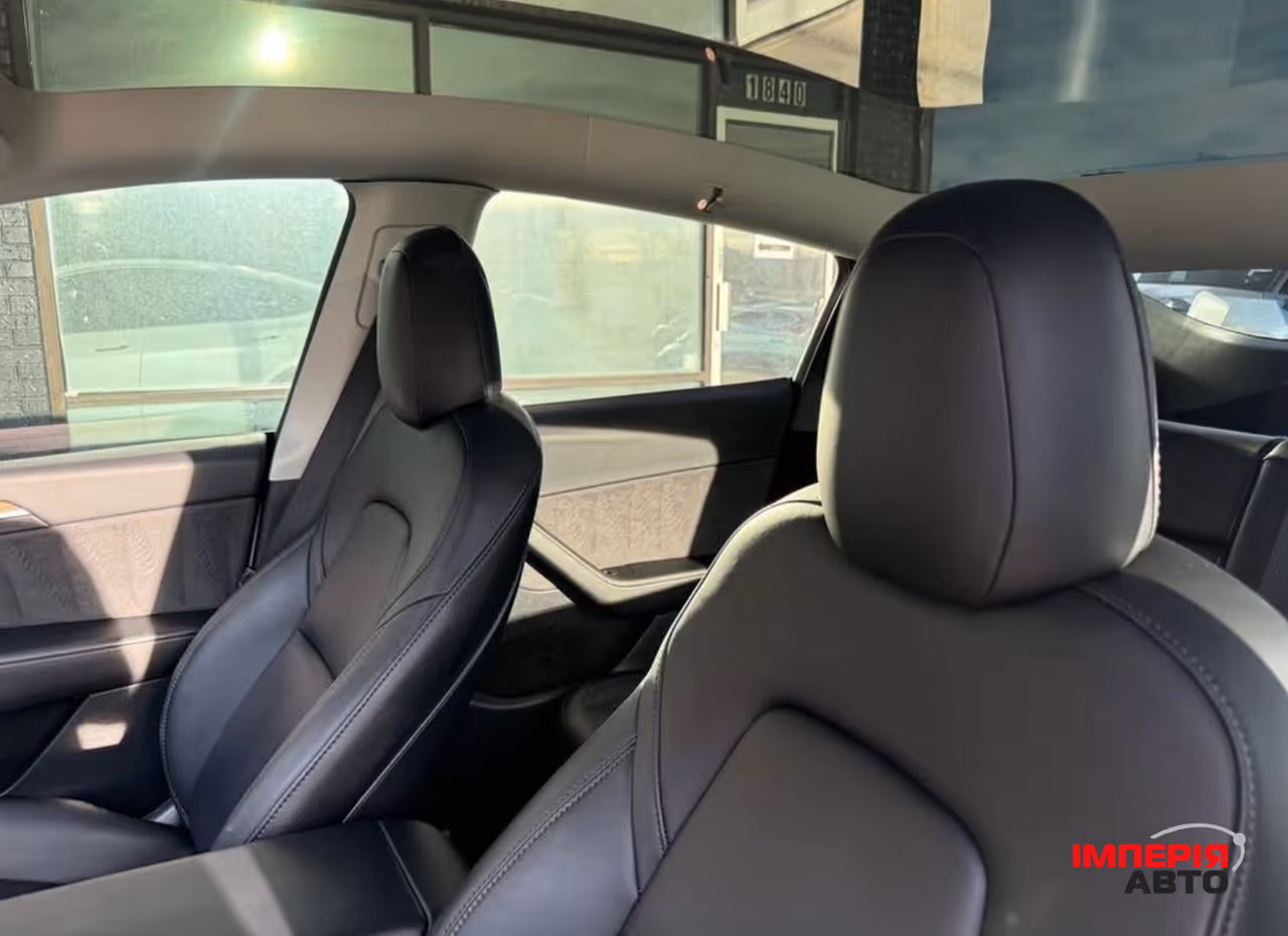 Tesla Model Y - фото 15