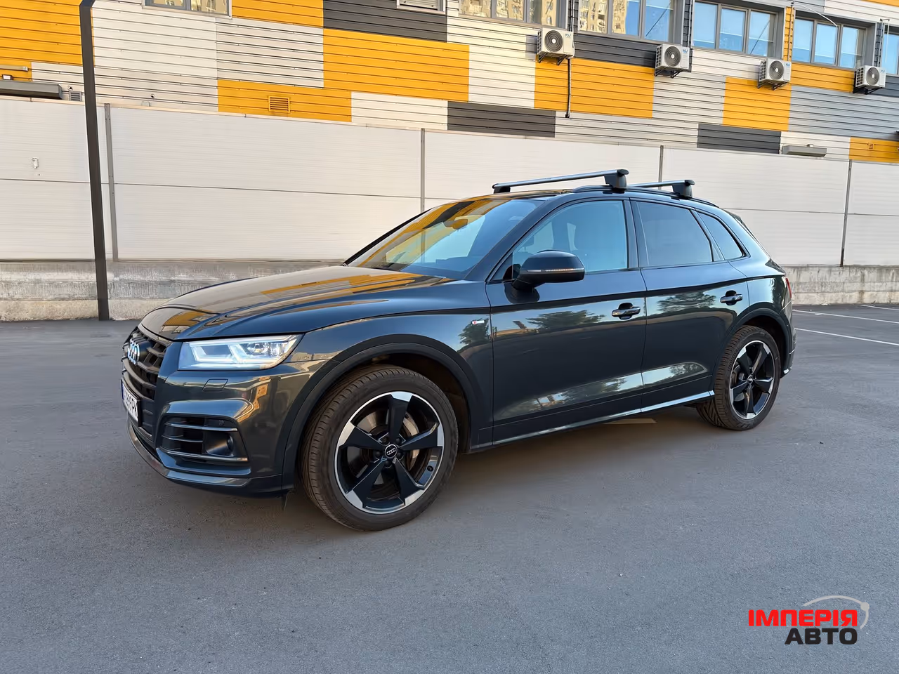 Audi Q5 - фото 1