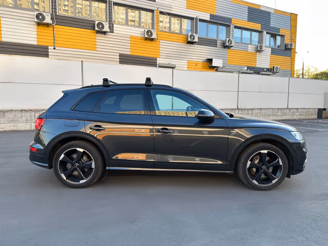 Audi Q5 - фото 4
