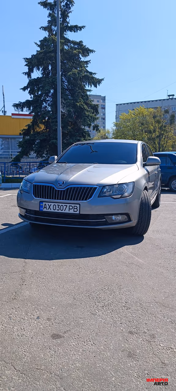 Skoda Superb - фото 10