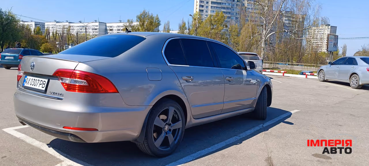 Skoda Superb - фото 3