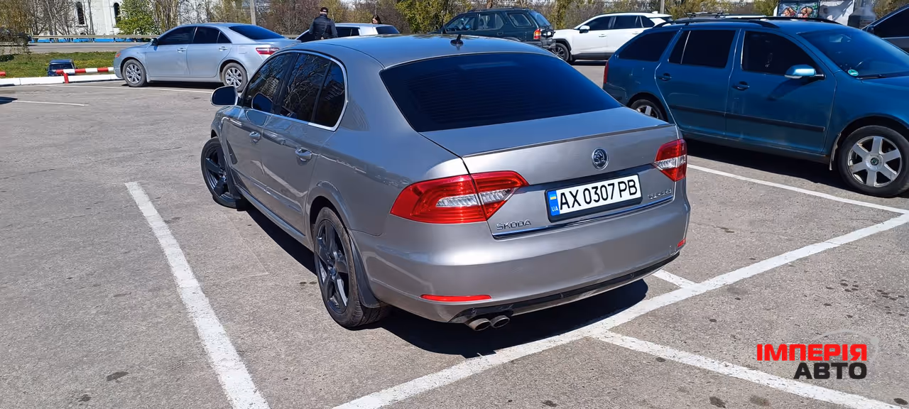 Skoda Superb - фото 9