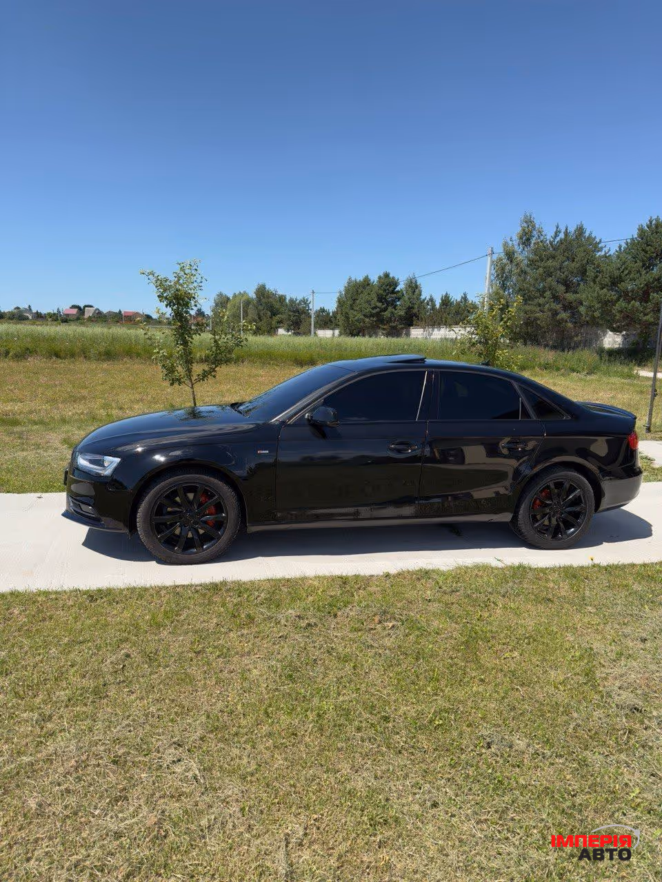 Audi A4 - фото 4