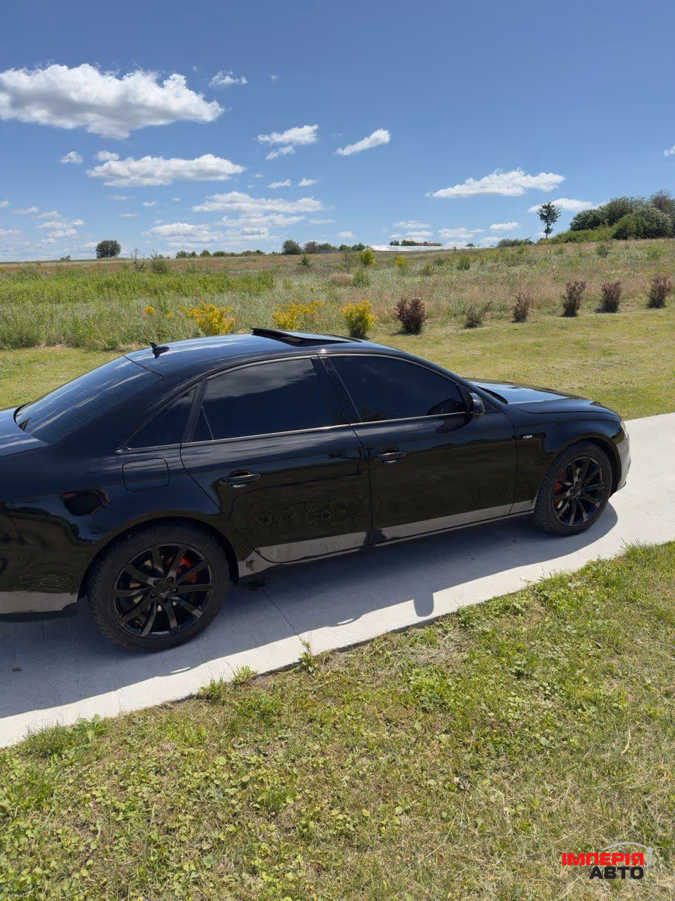 Audi A4 - фото 5
