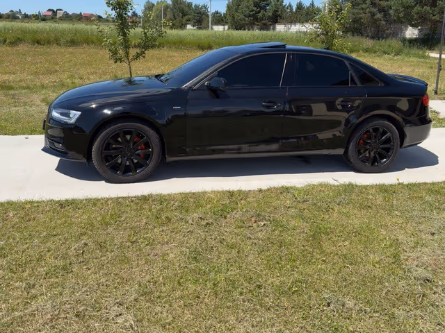 Audi A4 - фото 4