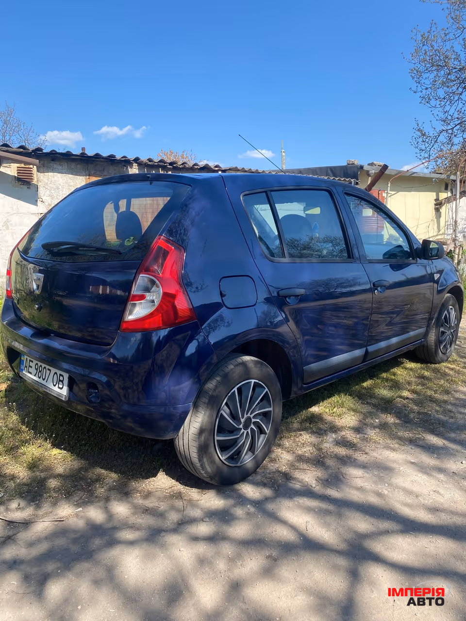 Dacia Sandero - фото 1