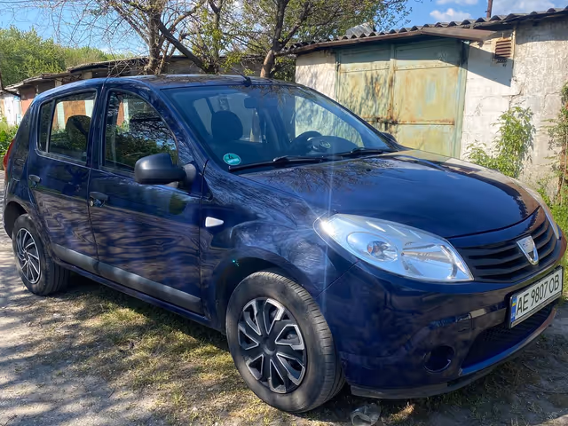 Dacia Sandero - фото 4