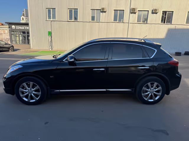 Infiniti QX50 - фото 3