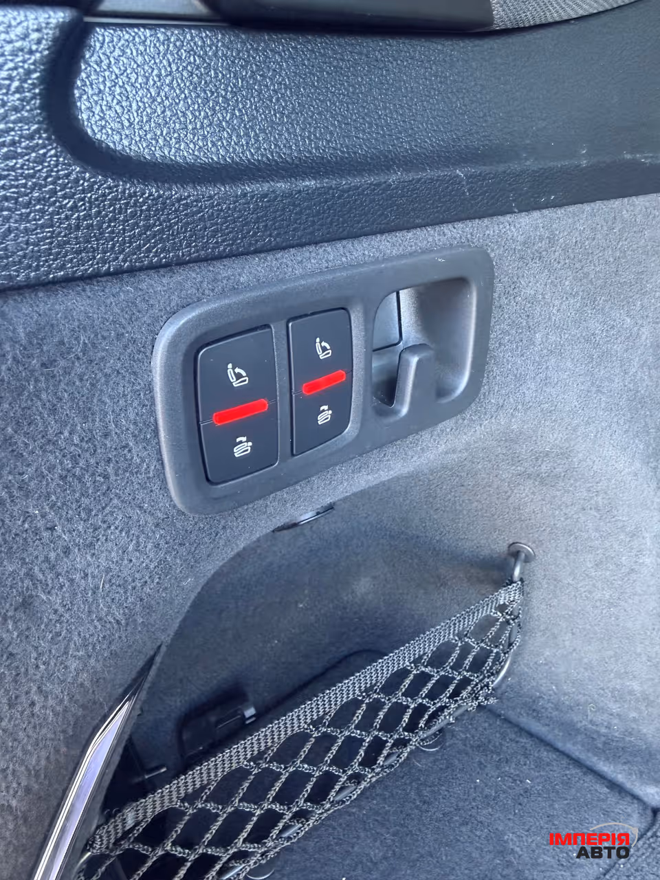 Audi Q7 - фото 7