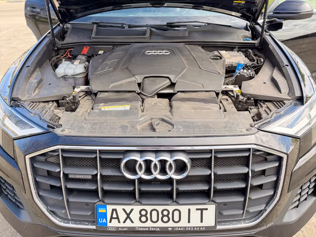 Audi Q8 - фото 4