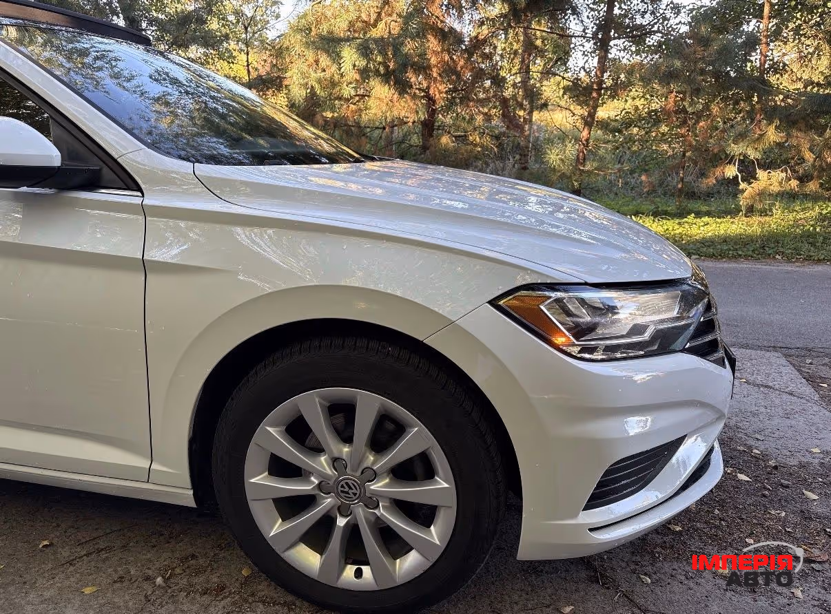 Volkswagen Jetta - фото 6