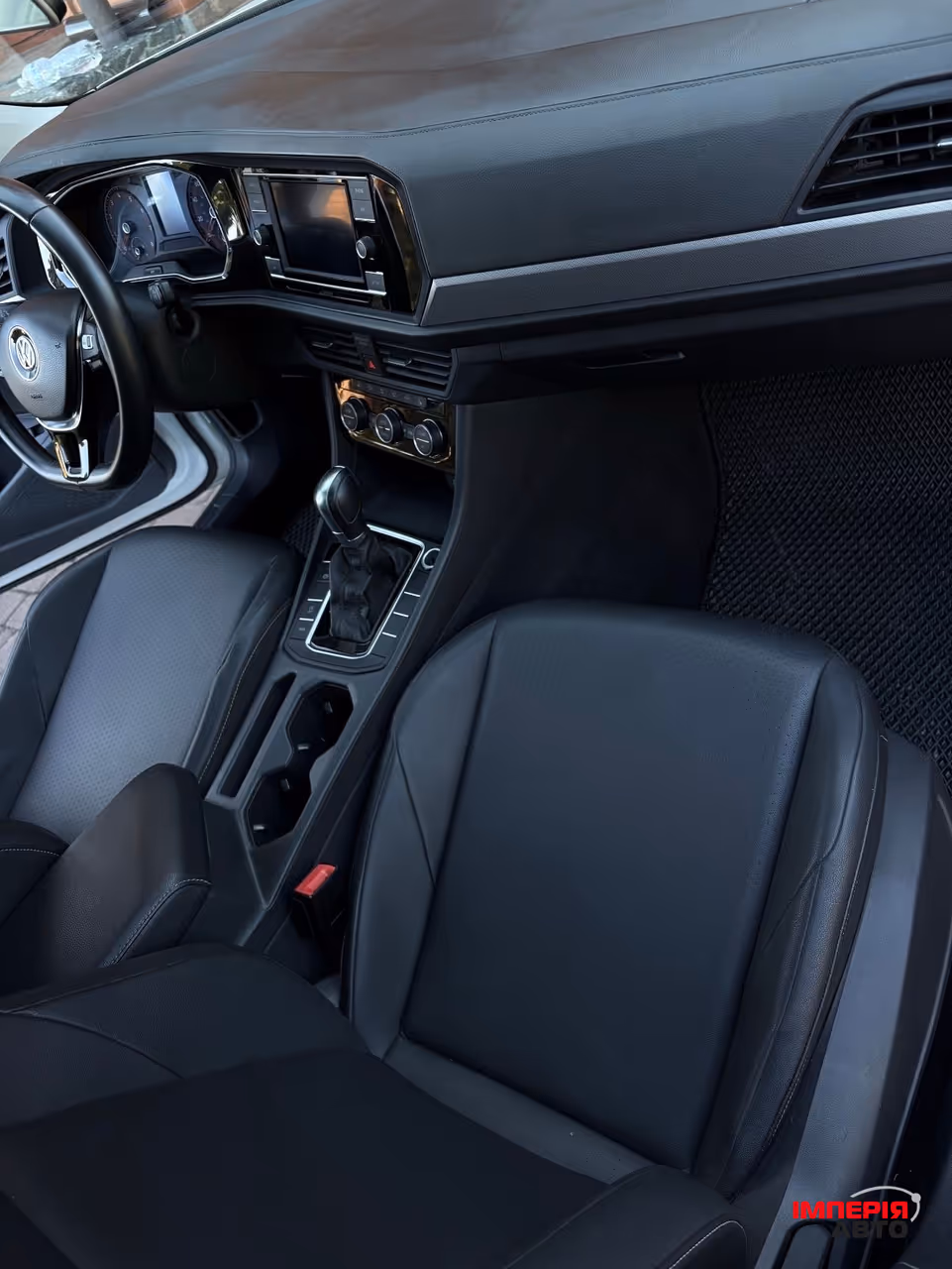 Volkswagen Jetta - фото 14