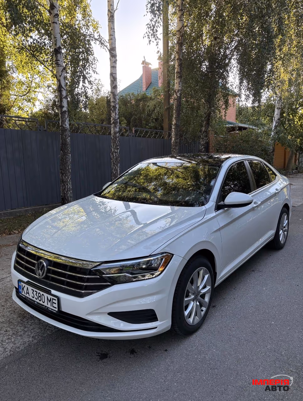 Volkswagen Jetta - фото 1