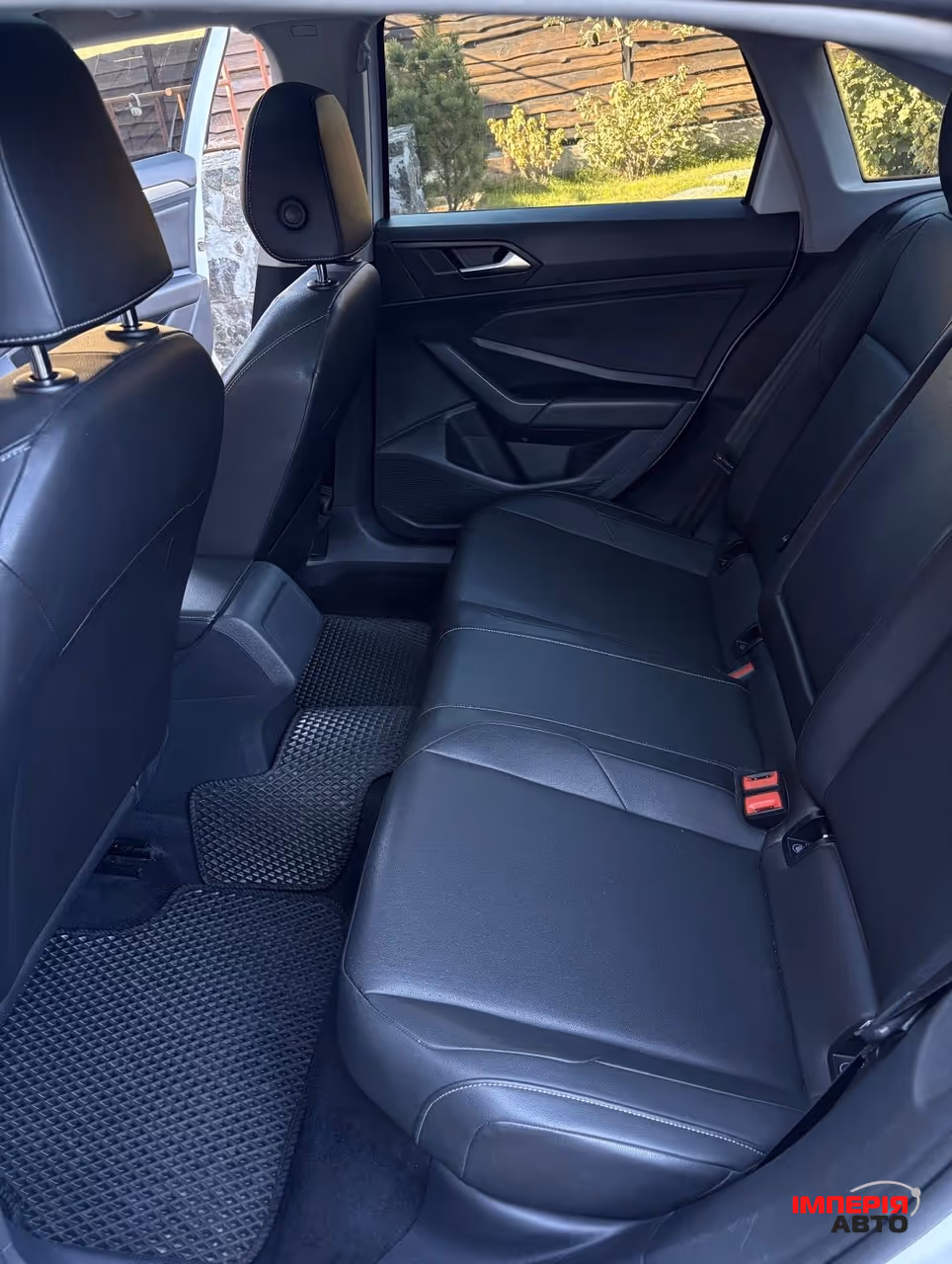 Volkswagen Jetta - фото 12
