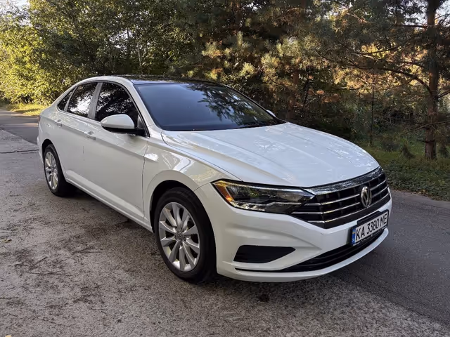 Volkswagen Jetta - фото 4